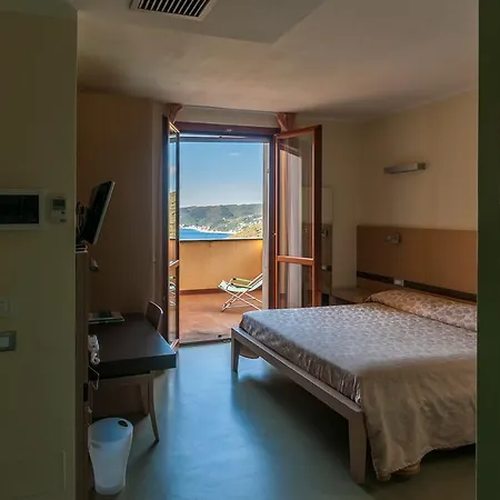 Hotel Oroverde 3*