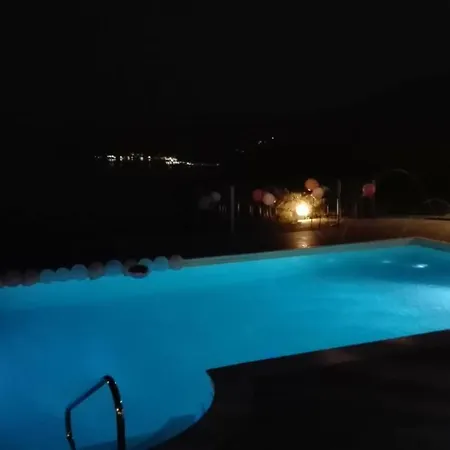 Oroverde فندق بيرغيجي