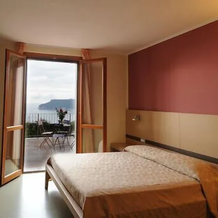 Oroverde 3*